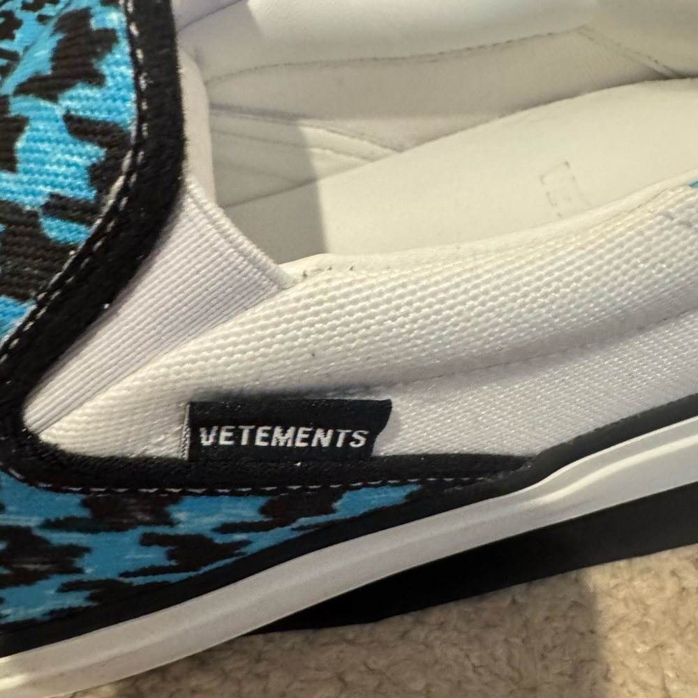 Vetements Babouche Sneakers - Picture 7 of 10
